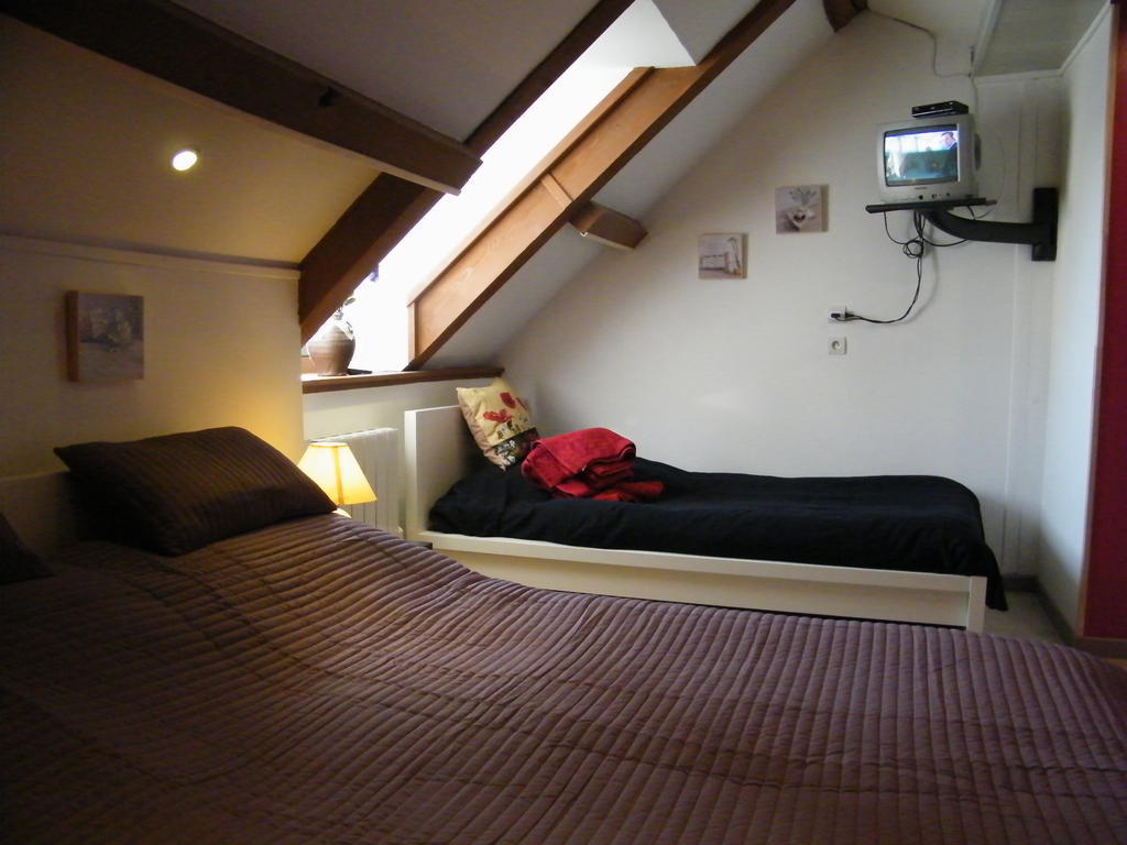 Datcha Bourguignonne, Chambres & Gite Maconge Quarto foto